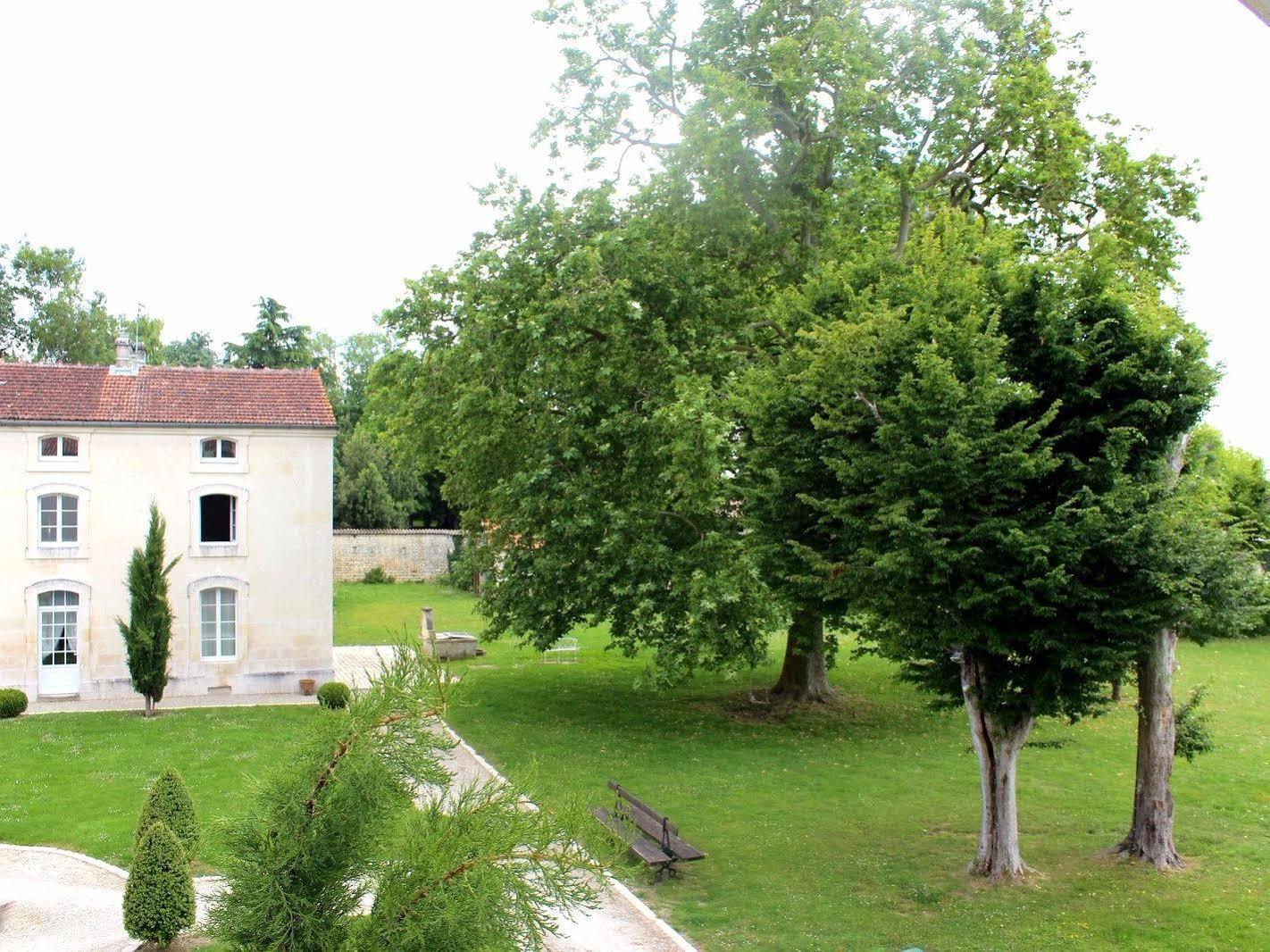 Domaine Des Chais Thénac Esterno foto