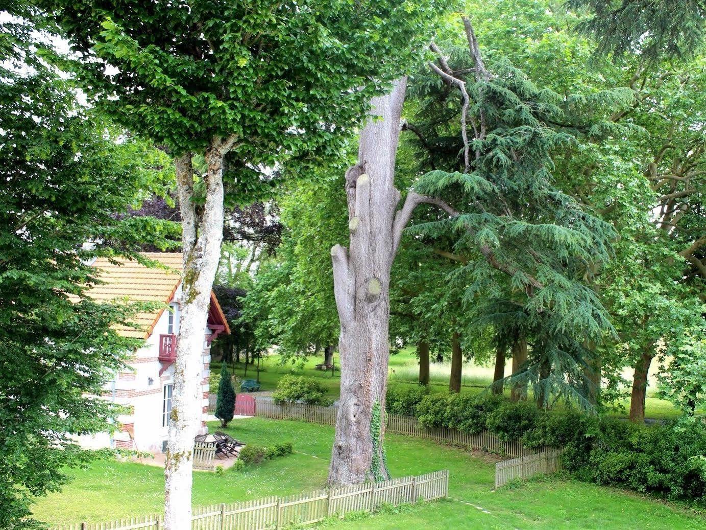 Domaine Des Chais Thénac Esterno foto